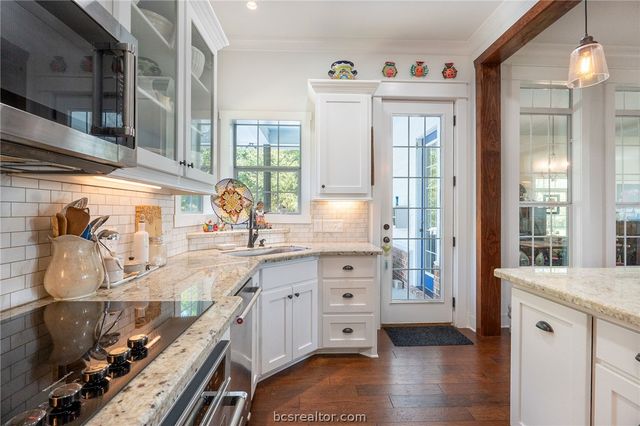 8500 Green Branch Loop, Bryan, TX 77808