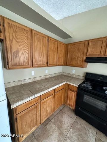 8520 W PALM Lane 1125, Phoenix, AZ 85037