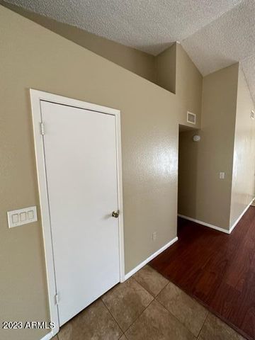 8520 W PALM Lane 1125, Phoenix, AZ 85037