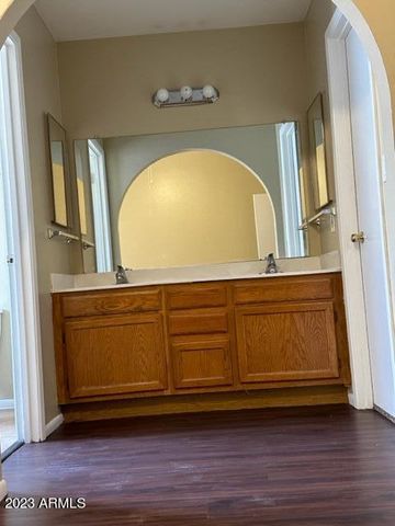 8520 W PALM Lane 1125, Phoenix, AZ 85037