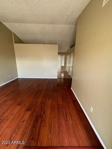 8520 W PALM Lane 1125, Phoenix, AZ 85037