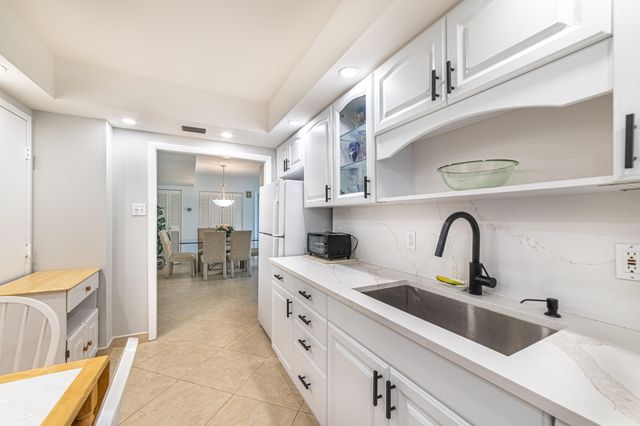 3450 S Ocean Boulevard 401, Palm Beach, FL 33480