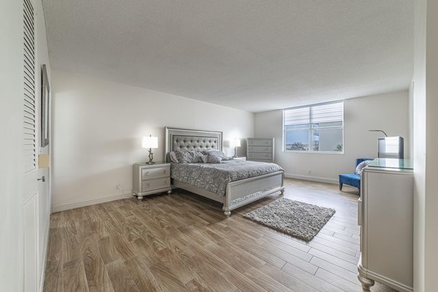 3450 S Ocean Boulevard 401, Palm Beach, FL 33480
