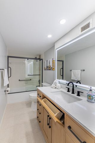 3450 S Ocean Boulevard 401, Palm Beach, FL 33480