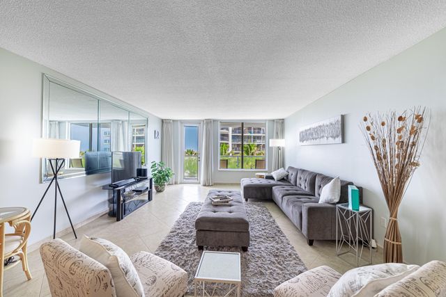 3450 S Ocean Boulevard 401, Palm Beach, FL 33480