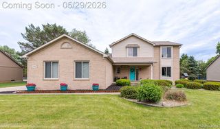2241 Elkridge Circle, Highland Charter Township, MI 48356