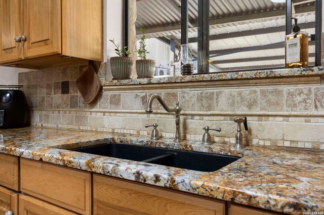 31051 Elise Ann, Bulverde, TX 78163
