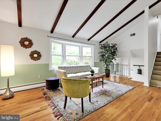 2370 HENBIRD LANE, Lancaster, PA 17601