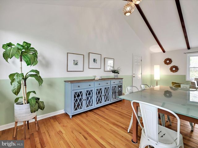 2370 HENBIRD LANE, Lancaster, PA 17601