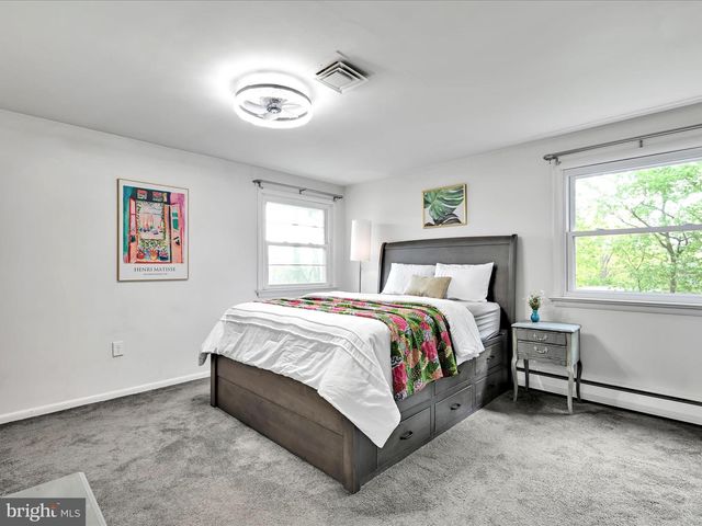 2370 HENBIRD LANE, Lancaster, PA 17601