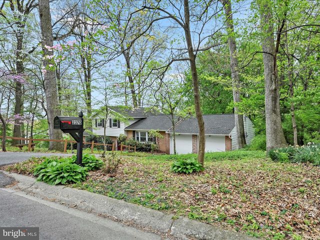 2370 HENBIRD LANE, Lancaster, PA 17601