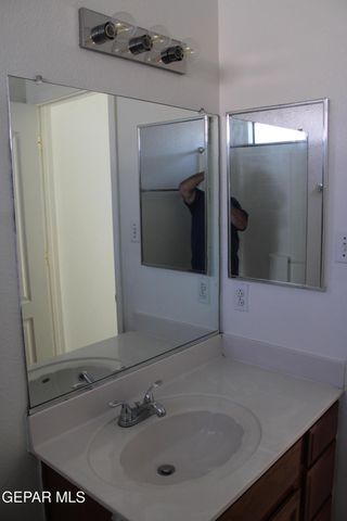 13985 SANDY ROCK Drive, El Paso, TX 79938