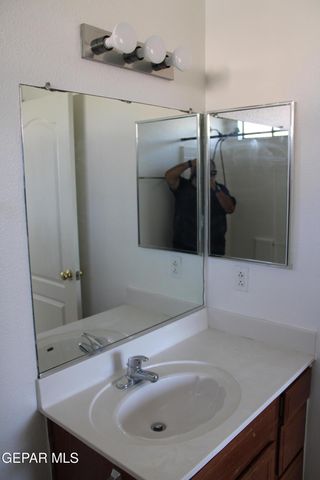13985 SANDY ROCK Drive, El Paso, TX 79938