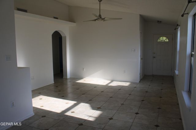 13985 SANDY ROCK Drive, El Paso, TX 79938