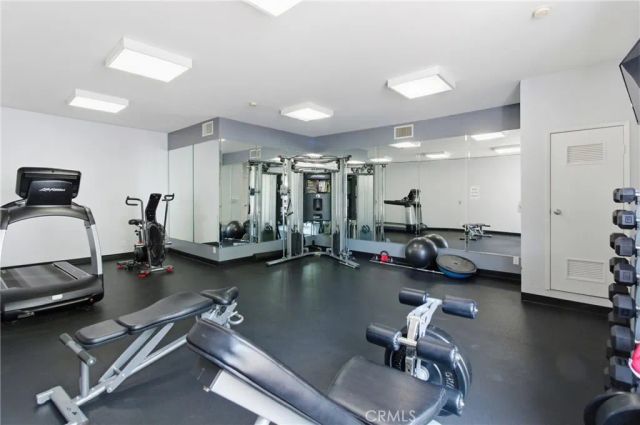 19350 Sherman Way 125, Reseda, CA 91335