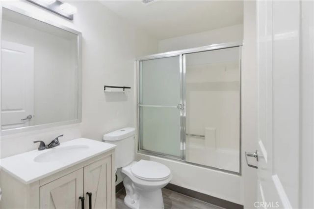 19350 Sherman Way 125, Reseda, CA 91335