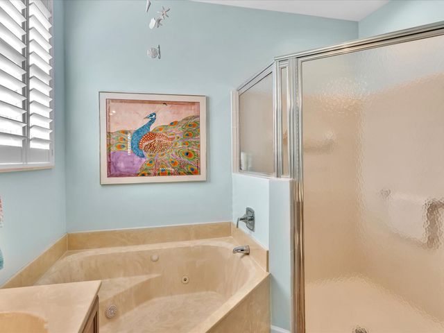 3580 Canary Palm Ct, Pompano Beach, FL 33069