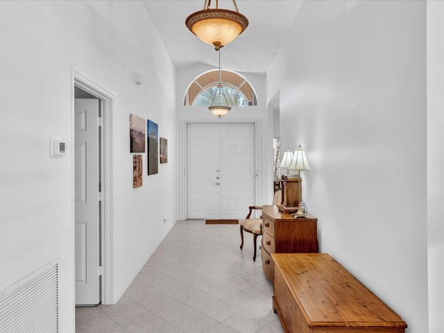 3580 Canary Palm Ct, Pompano Beach, FL 33069