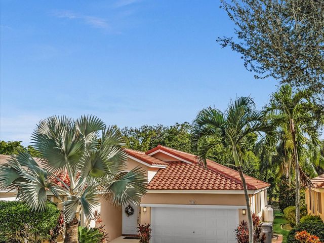 3580 Canary Palm Ct, Pompano Beach, FL 33069