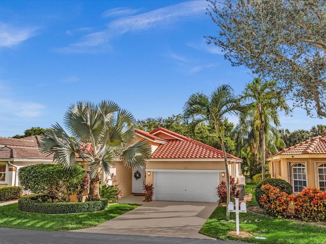 3580 Canary Palm Ct, Pompano Beach, FL 33069