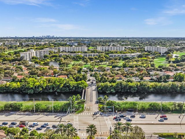 3580 Canary Palm Ct, Pompano Beach, FL 33069