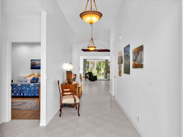 3580 Canary Palm Ct, Pompano Beach, FL 33069