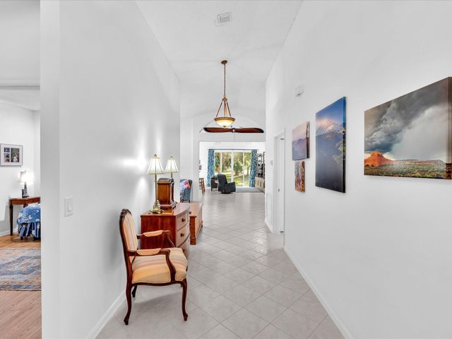 3580 Canary Palm Ct, Pompano Beach, FL 33069