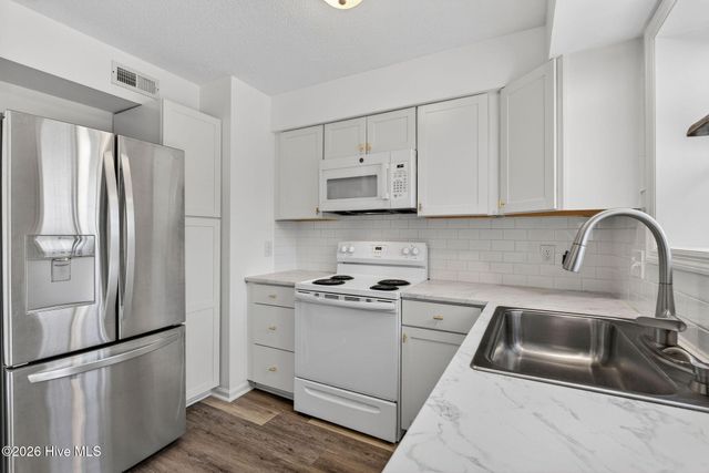 4190 Spirea Drive Unit D, Wilmington, NC 28403