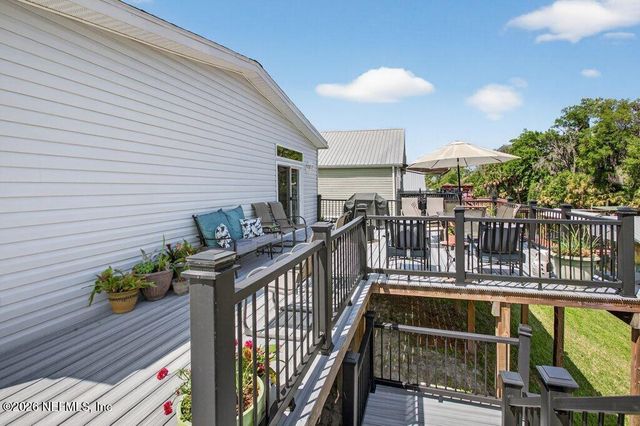 293 MAXWELL Drive, Welaka, FL 32193