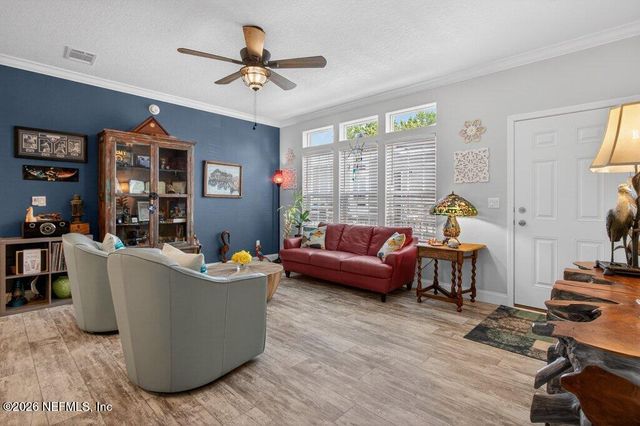 293 MAXWELL Drive, Welaka, FL 32193