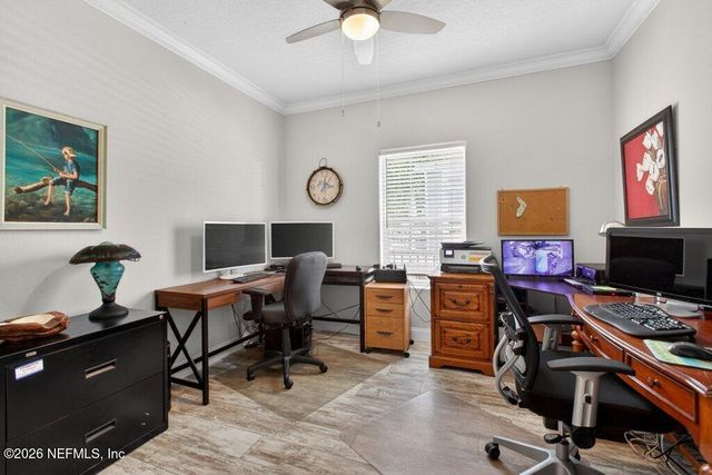 293 MAXWELL Drive, Welaka, FL 32193