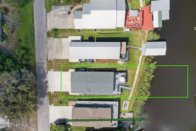 293 MAXWELL Drive, Welaka, FL 32193