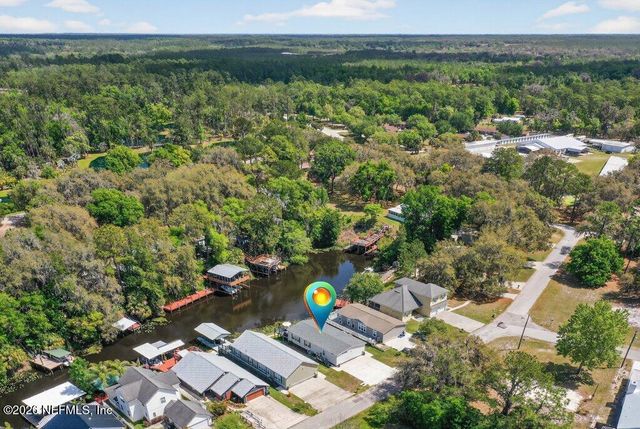 293 MAXWELL Drive, Welaka, FL 32193