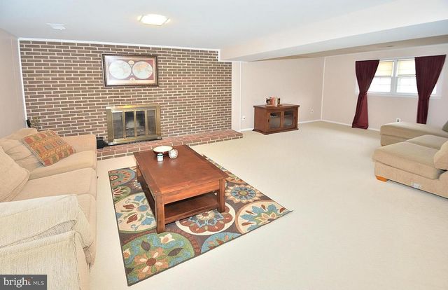1700 PRELUDE DR, Vienna, VA 22182