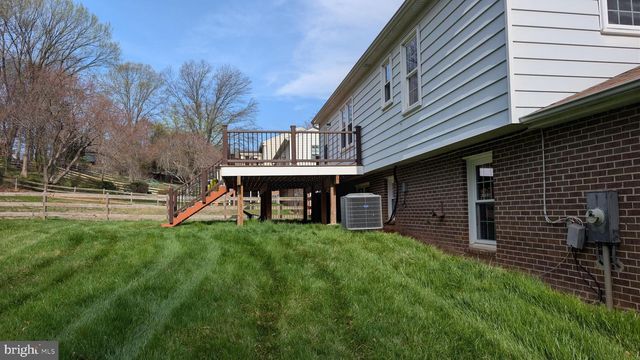 1700 PRELUDE DR, Vienna, VA 22182