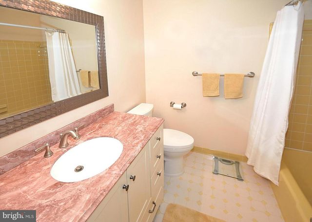 1700 PRELUDE DR, Vienna, VA 22182
