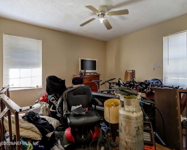 919 S 12TH Street, Fernandina Beach, FL 32034