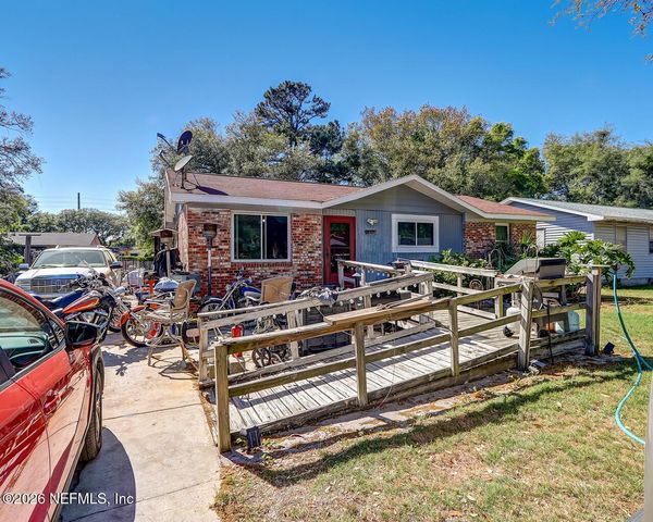 919 S 12TH Street, Fernandina Beach, FL 32034