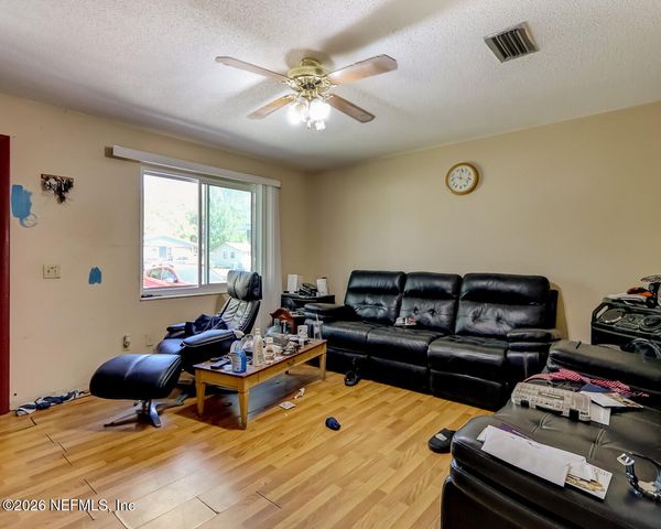 919 S 12TH Street, Fernandina Beach, FL 32034