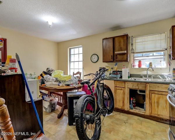 919 S 12TH Street, Fernandina Beach, FL 32034