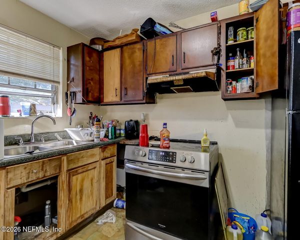 919 S 12TH Street, Fernandina Beach, FL 32034