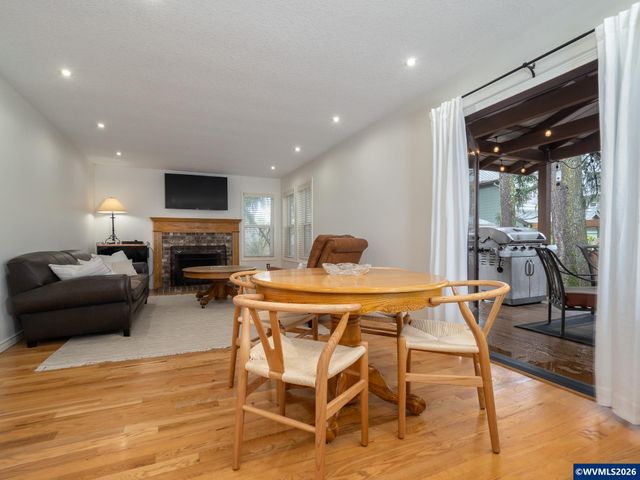 129 Nicholas Wy, Newberg, OR 97132