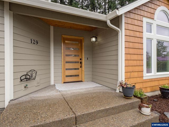 129 Nicholas Wy, Newberg, OR 97132