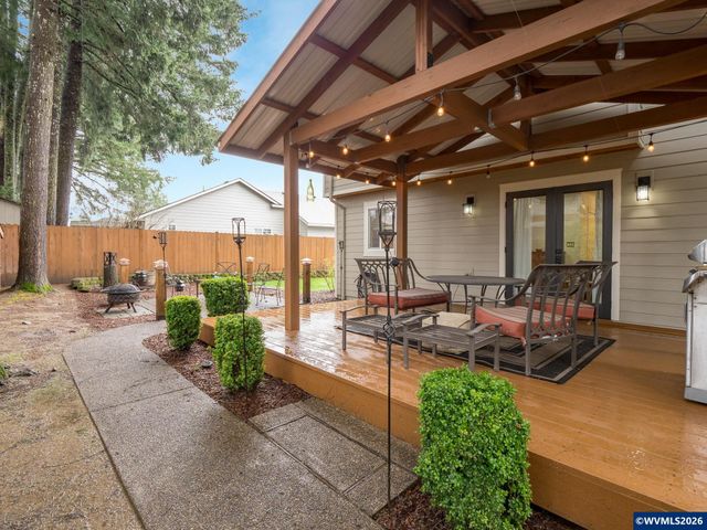 129 Nicholas Wy, Newberg, OR 97132