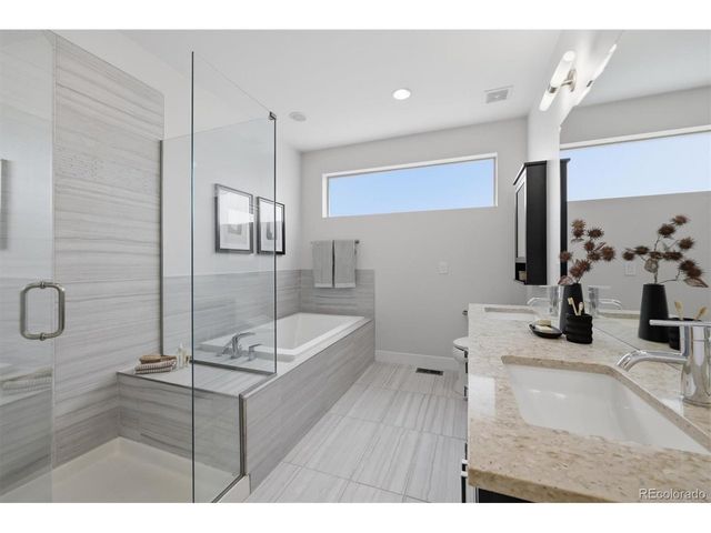 2639 17th St 7, Denver, CO 80211