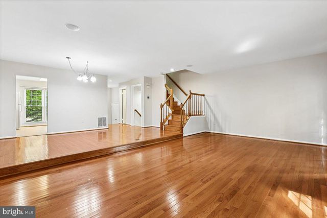 6024 LOGANWOOD, North Bethesda, MD 20852
