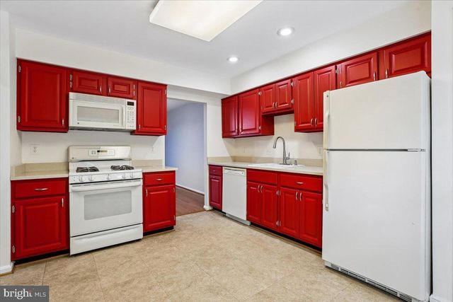 6024 LOGANWOOD, North Bethesda, MD 20852