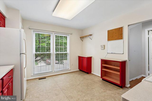 6024 LOGANWOOD, North Bethesda, MD 20852