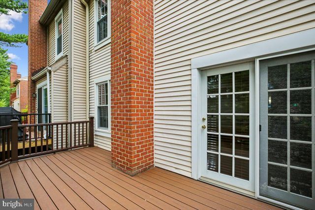 6024 LOGANWOOD, North Bethesda, MD 20852