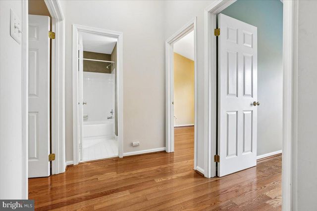 6024 LOGANWOOD, North Bethesda, MD 20852